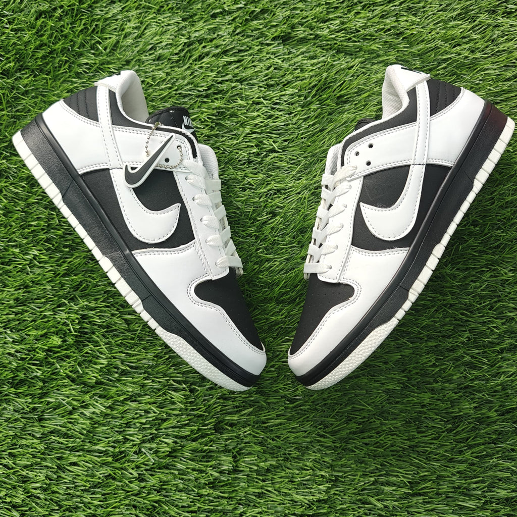 Low Dunk "Reverse Panda"