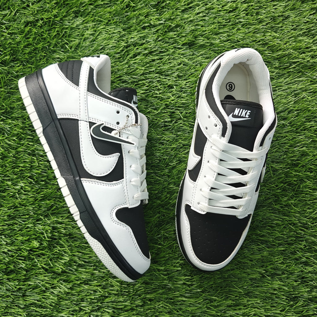 Low Dunk "Reverse Panda"